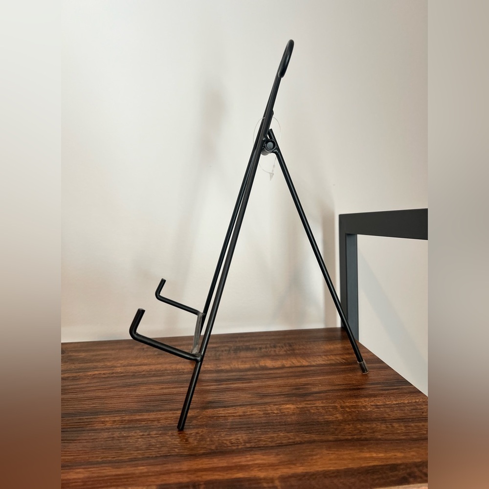 Black Picture Frame Holder